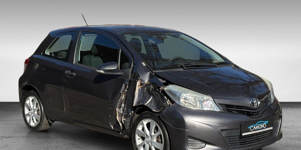 Toyota Yaris 1.0 Basic Radio 91.836 km 2.900 &euro; Wuppertal 42327