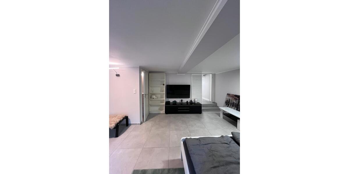 Etagenwohnung Düsseldorf Stadtbezirk 8 - 1 Zimmer, 40 m&sup2;, 850&euro; | Angebot:25418921