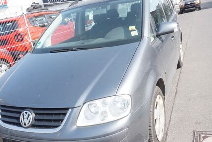 VW Touran 321.000 km 799 &euro; Köln 51143