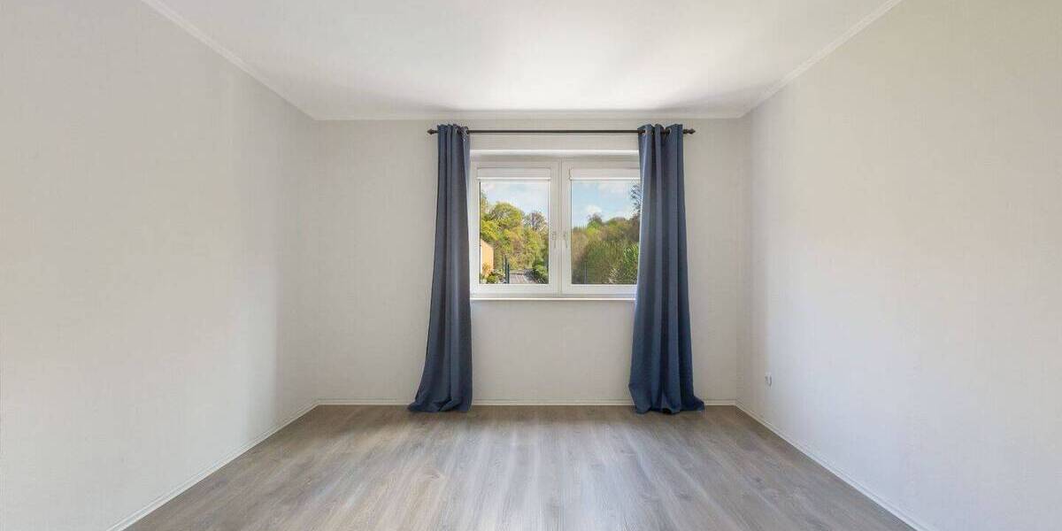 Etagenwohnung Düsseldorf Ludenberg - 2 Zimmer, 80 m&sup2;, 299.000&euro; | Angebot:26204335