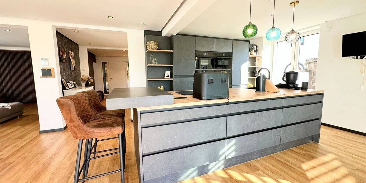 Einfamilienhaus Solingen / Wald Wald - 8 Zimmer, 323 m&sup2;, 1.190.000&euro; | Angebot:26043666