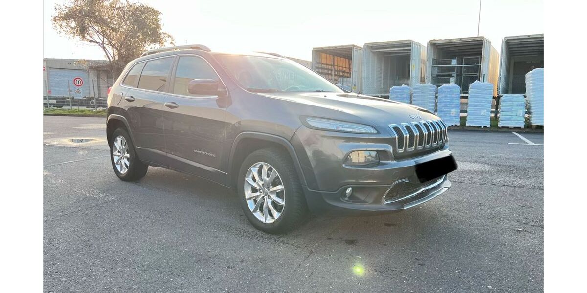Jeep Cherokee 199.000 km 8.500 &euro; Köln 51105