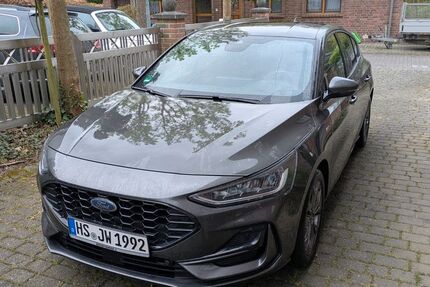 Ford Focus 58.000 km 14.800 &euro; Köln 50737