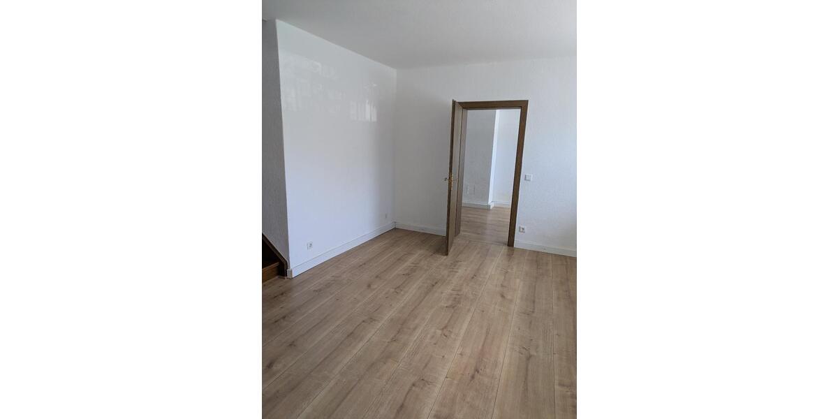 Einfamilienhaus Hilden - 6 Zimmer, 160 m&sup2;, 500.000&euro; | Angebot:26729914