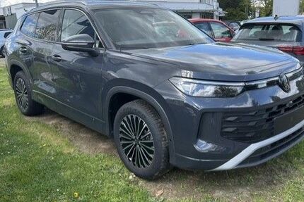 VW Tayron 17.480 km 38.800 &euro; Düsseldorf 40472