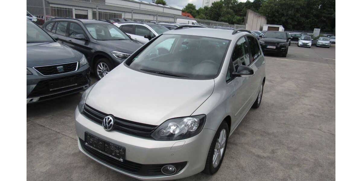 VW Golf 33.600 km 9.990 &euro; Leverkusen 51371