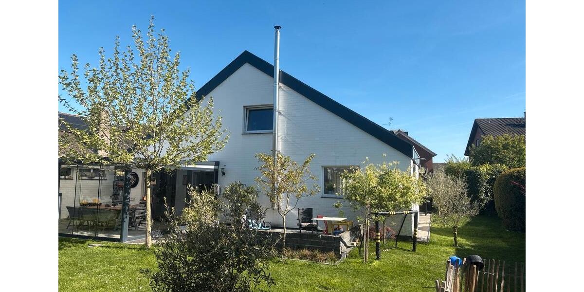 Einfamilienhaus Grevenbroich Hemmerden - 6 Zimmer, 170 m&sup2;, 899.000&euro; | Angebot:26300217