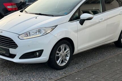 Ford Fiesta 151.150 km 6.299 &euro; Wuppertal 42279