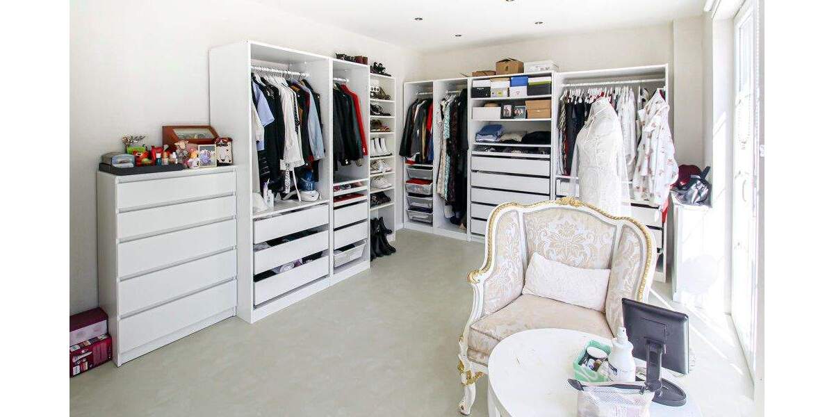 Einfamilienhaus Willich - 7 Zimmer, 331 m&sup2;, 999.500&euro; | Angebot:25688856