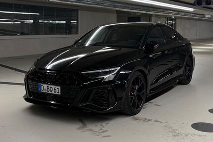 Audi RS3 35.350 km 56.900 &euro; Düsseldorf 40596