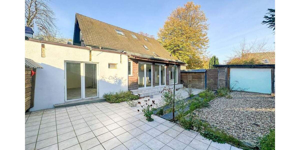 Einfamilienhaus Düsseldorf Garath - 8 Zimmer, 241 m&sup2;, 599.000&euro; | Angebot:25683480