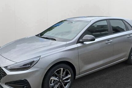 Hyundai i30 6.000 km 19.990 &euro; Düsseldorf 40233