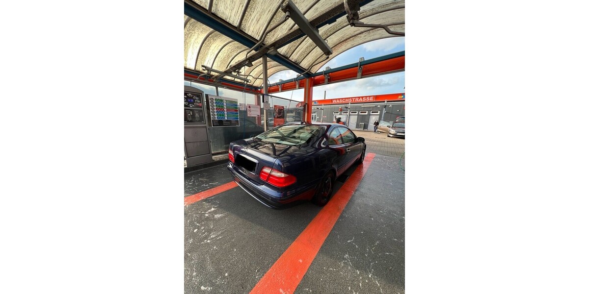 Mercedes-Benz CLK 320 180.000 km 2.000 &euro; Schwelm 58332