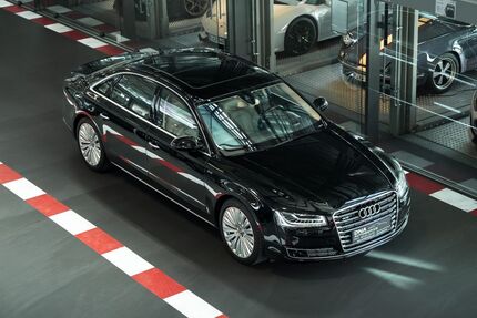 Audi A8 161.000 km 34.999 &euro; Köln 50829