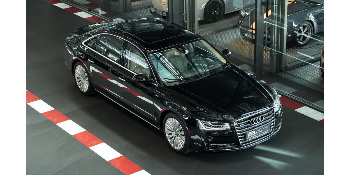 Audi A8 161.000 km 34.999 &euro; Köln 50829