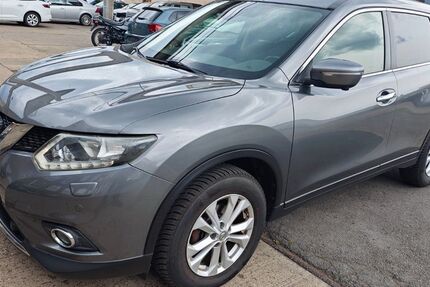 Nissan X-Trail 194.397 km 8.900 &euro; Neuss 41460