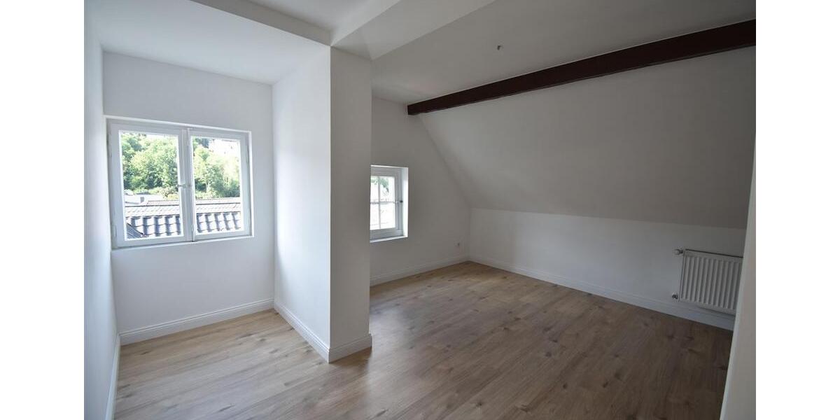 Etagenwohnung Velbert Langenberg - 3 Zimmer, 105 m&sup2;, 940&euro; | Angebot:14131574