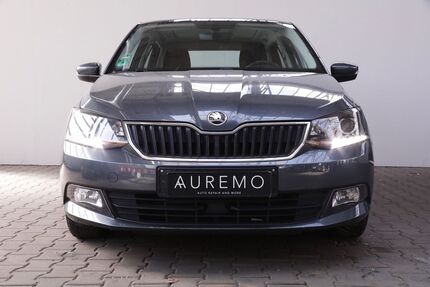 Skoda Fabia 143.385 km 10.500 &euro; Düsseldorf 40233