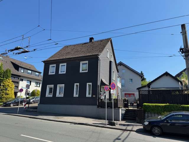 Einfamilienhaus Solingen Mitte - 7 Zimmer, 170 m&sup2;, 325.000&euro; | Angebot:26271087