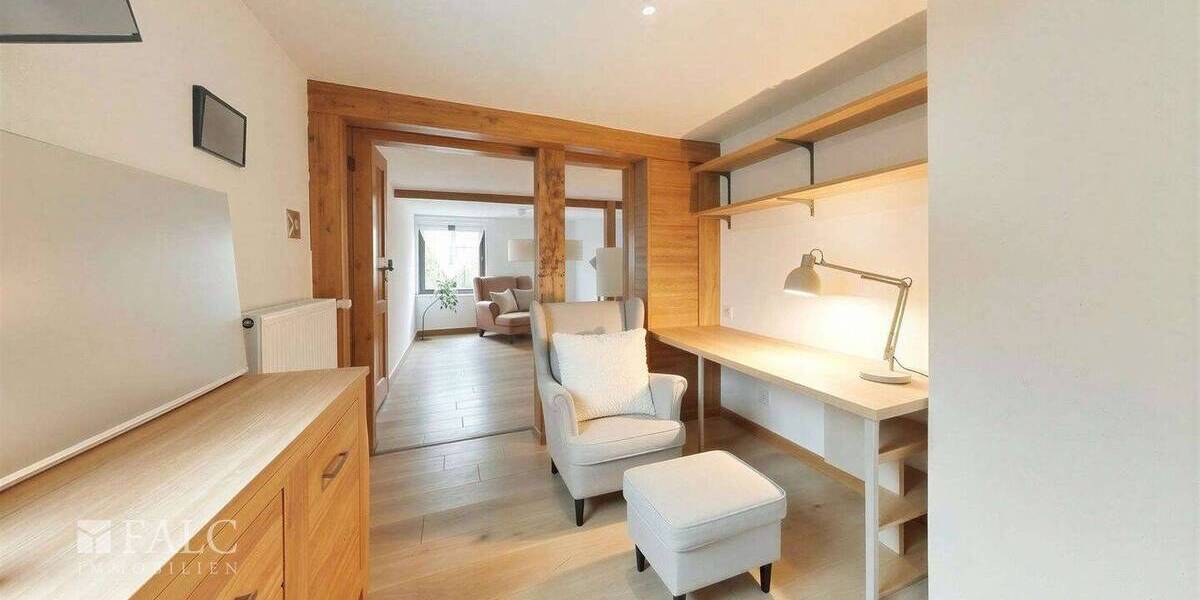 Mehrfamilienhaus, Wohnhaus Solingen Solingen-Mitte - 6 Zimmer, 180 m&sup2;, 349.000&euro; | Angebot:26259127