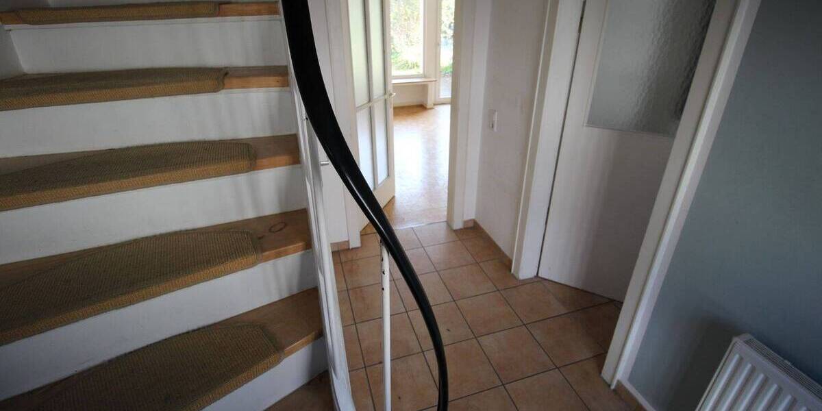 Reihenmittelhaus Düsseldorf Stockum - 4 Zimmer, 106 m&sup2;, 700.000&euro; | Angebot:26105538