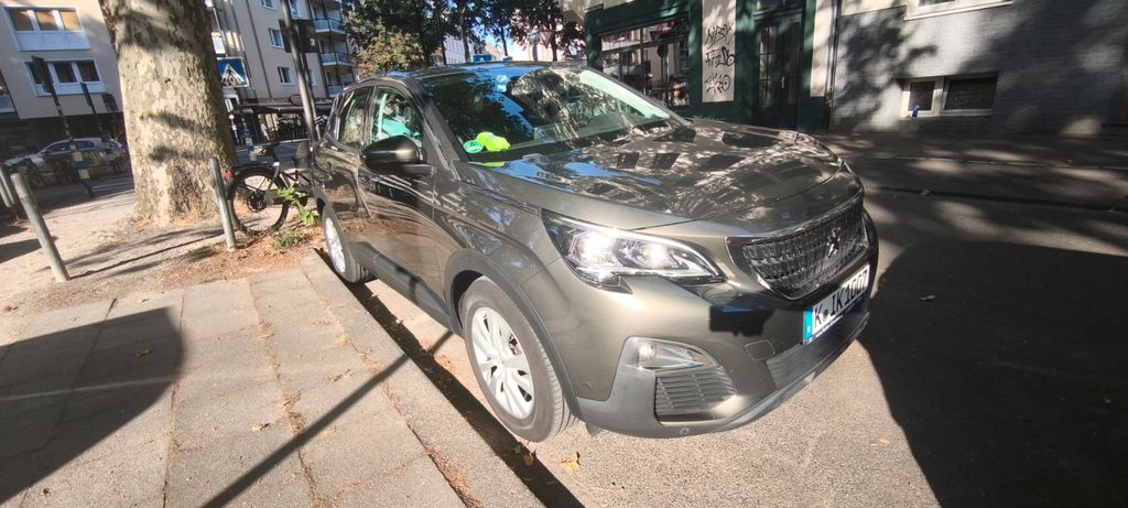 Peugeot 3008 141.000 km 13.500 &euro; Köln 50677