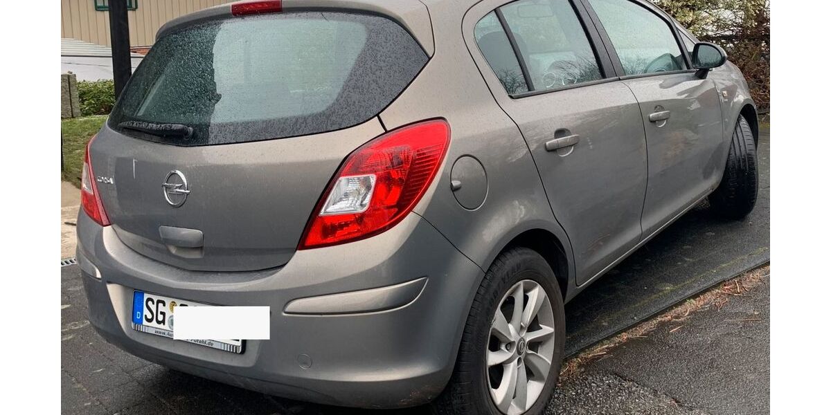 Opel Corsa 53.138 km 7.900 &euro; Solingen 42657