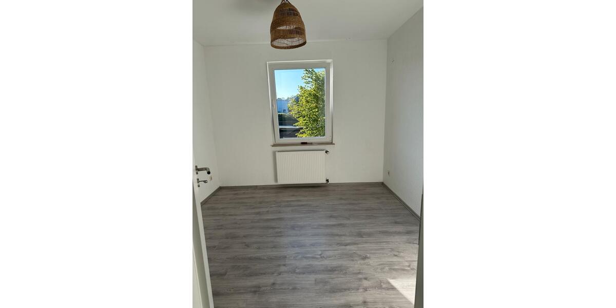 Etagenwohnung Wuppertal Gemarkung Langerfeld - 2 Zimmer, 55 m&sup2;, 600&euro; | Angebot:26291770