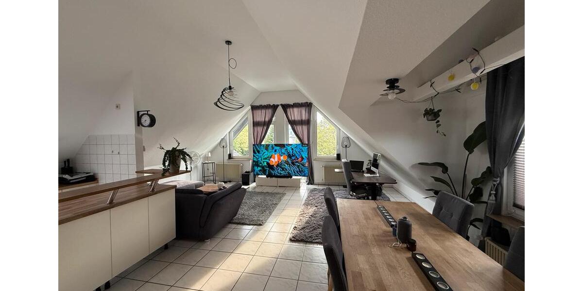 Dachgeschoßwohnung Bergisch Gladbach - 2 Zimmer, 80 m&sup2;, 1.230&euro; | Angebot:26535391