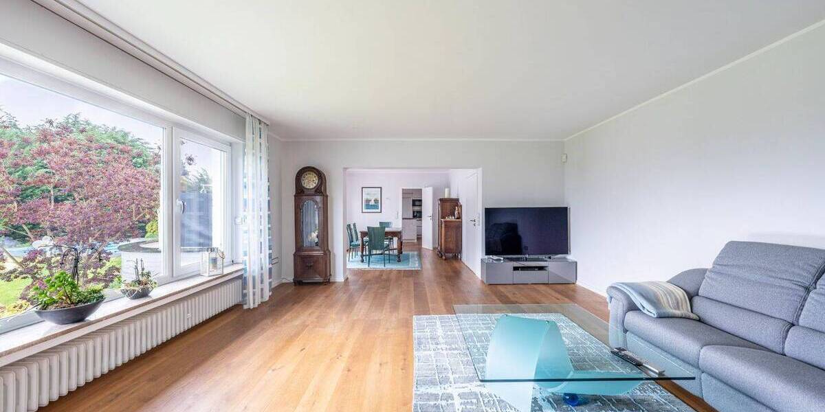 Einfamilienhaus Remscheid Süd - 8 Zimmer, 260 m&sup2;, 1.150.000&euro; | Angebot:26805125