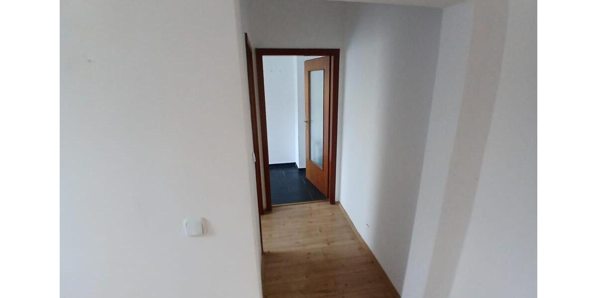 Dachgeschoßwohnung Wuppertal Gemarkung Vohwinkel - 2 Zimmer, 75 m&sup2;, 623&euro; | Angebot:25268235