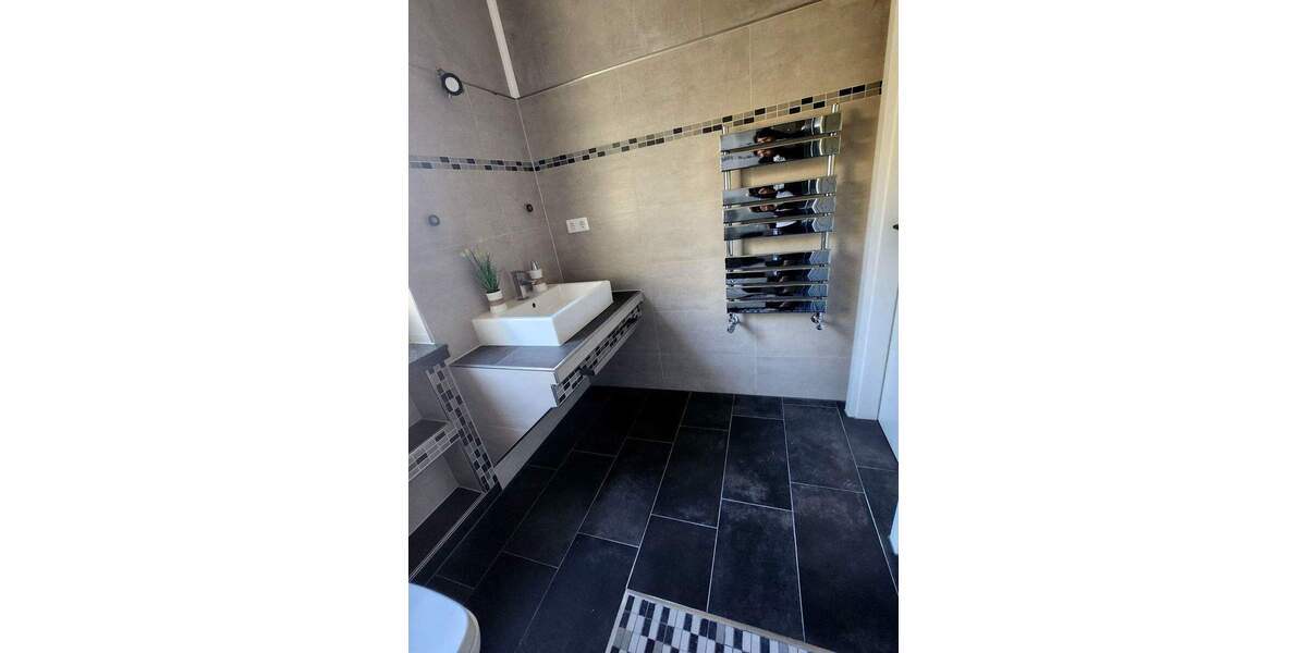 Etagenwohnung Hilden Kalstert - 3 Zimmer, 127 m&sup2;, 359.500&euro; | Angebot:25666296