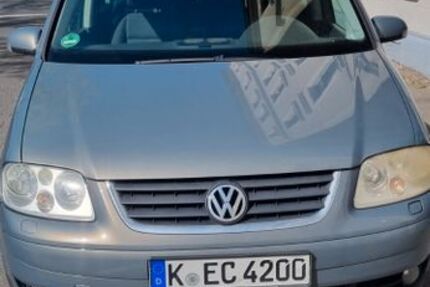 VW Touran 420.780 km 1.050 &euro; Köl 51061