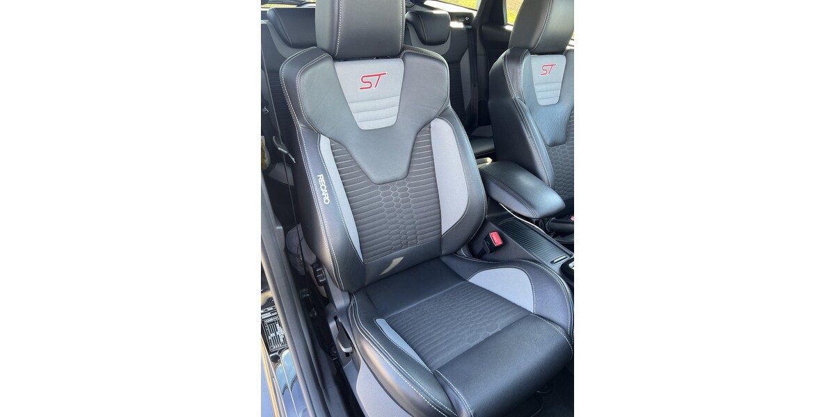 Ford Focus 84.900 km 16.900 &euro; Köln 50667