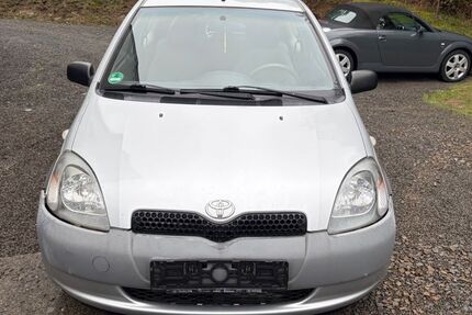 Toyota Yaris 253.000 km 900 &euro; Odenthal 51519