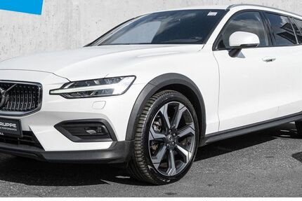Volvo V60 Cross Country 24.501 km 37.950 &euro; Düsseldorf 40474