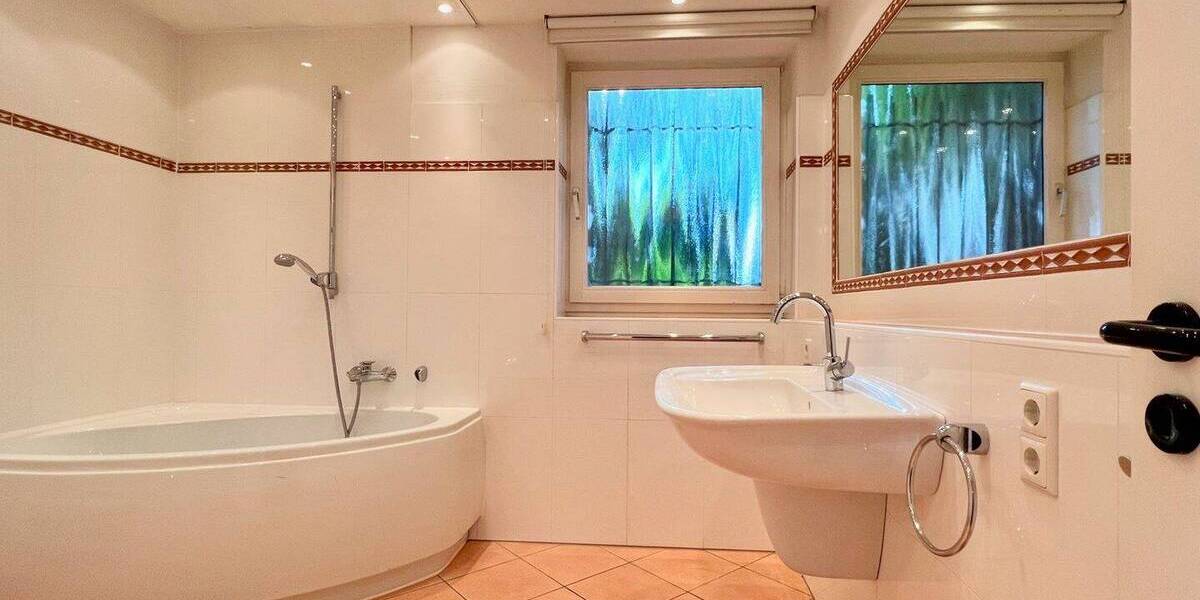 Terrassenwohnung Düsseldorf / Gerresheim Gerresheim - 3 Zimmer, 178 m&sup2;, 775.000&euro; | Angebot:26189025