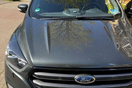 Ford Kuga 119.000 km 14.100 &euro; Köln 51107