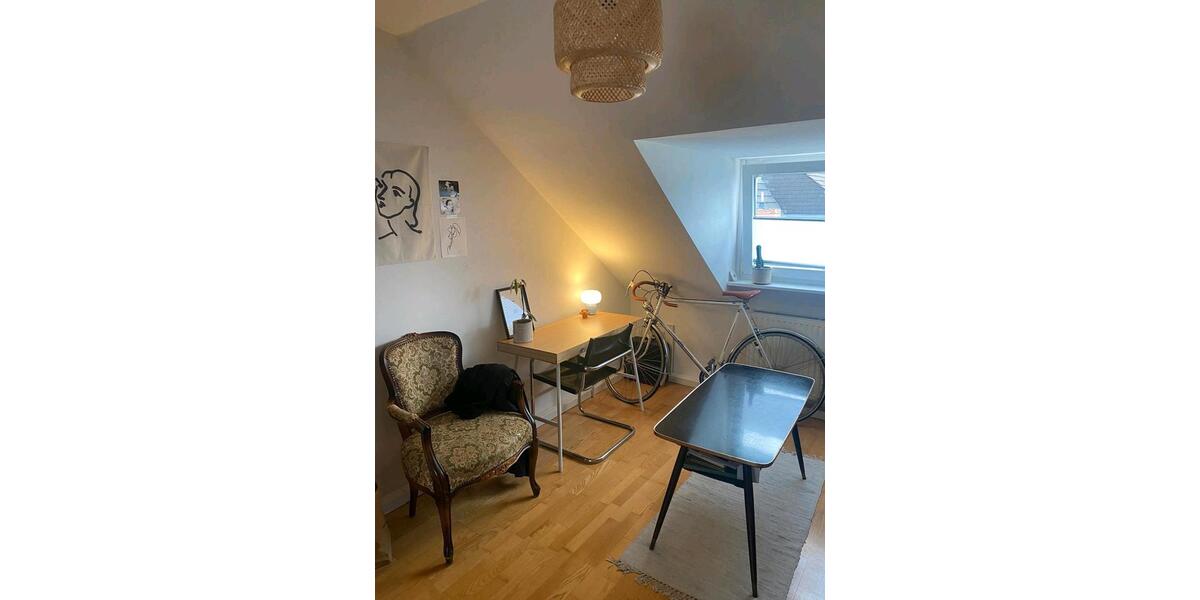 Dachgeschoßwohnung Köln Lindenthal - 1 Zimmer, 34 m&sup2;, 233.000&euro; | Angebot:25992672