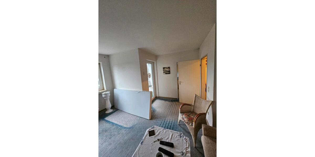 Etagenwohnung Remscheid Reinshagen - 1.5 Zimmer, 49 m&sup2;, 275&euro; | Angebot:24652184