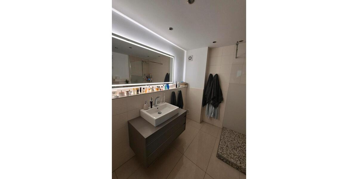 Etagenwohnung Wuppertal Gemarkung Langerfeld - 4 Zimmer, 135 m&sup2;, 270.000&euro; | Angebot:26323377