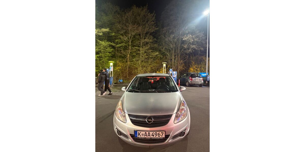 Opel Corsa 184.400 km 1.100 &euro; Köln 50765