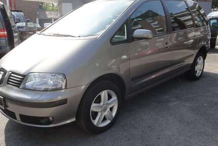 Seat Alhambra 165.000 km 4.990 &euro; Neuss 41462