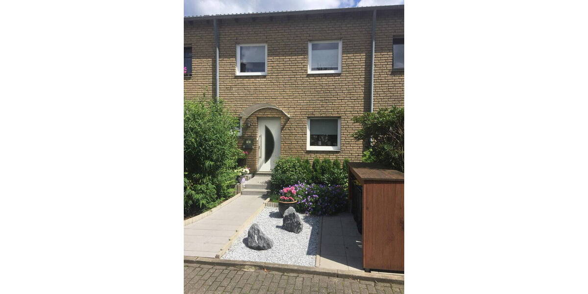 Reihenmittelhaus Wuppertal Cronenberg - 6 Zimmer, 158 m&sup2;, 430.000&euro; | Angebot:26217981