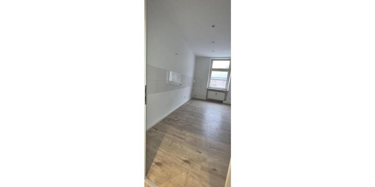Etagenwohnung Wuppertal Barmen - 2 Zimmer, 80 m&sup2;, 720&euro; | Angebot:25125204