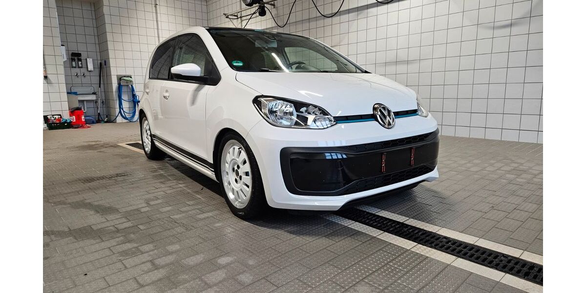 VW up! 159.938 km 5.800 &euro; Burscheid 51399