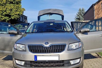 Skoda Octavia 127.000 km 8.999 &euro; Pulheim 50259