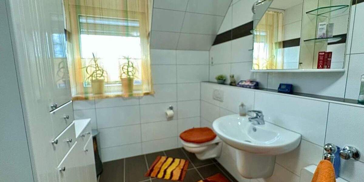 Doppelhaushälfte Neuss Erfttal - 5 Zimmer, 103 m&sup2;, 519.000&euro; | Angebot:25736813