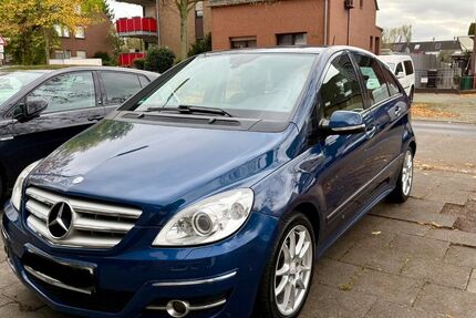 Mercedes-Benz B 200 240.000 km 4.950 &euro; Köln 50769