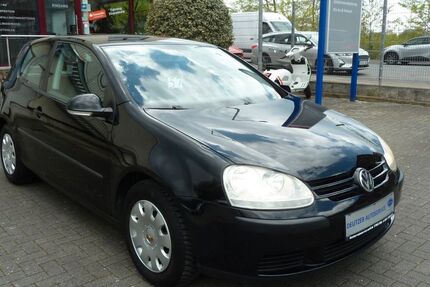 VW Golf 32.347 km 4.990 &euro; Köln 51063